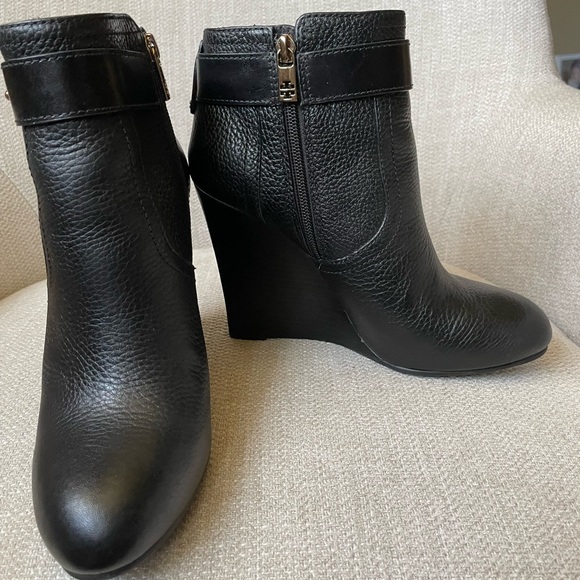 New Tory Burch boots - Picture 3 of 13